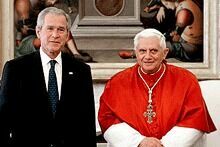 Буш поздравил Папу Римского с днем рождения