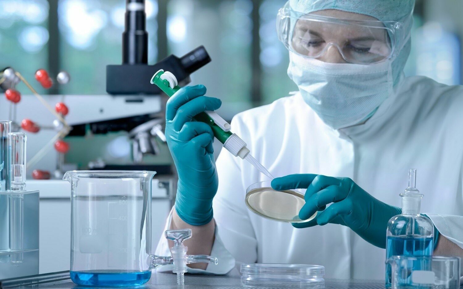 Центр Гамалеи и AstraZeneca приступили к совместным испытаниям вакцины от ковид