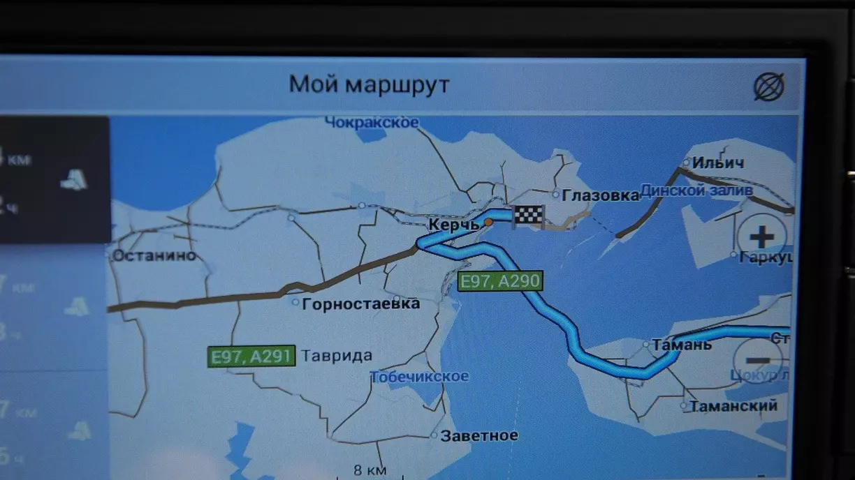 Большинство туристов едут в Крым на автомобиле.