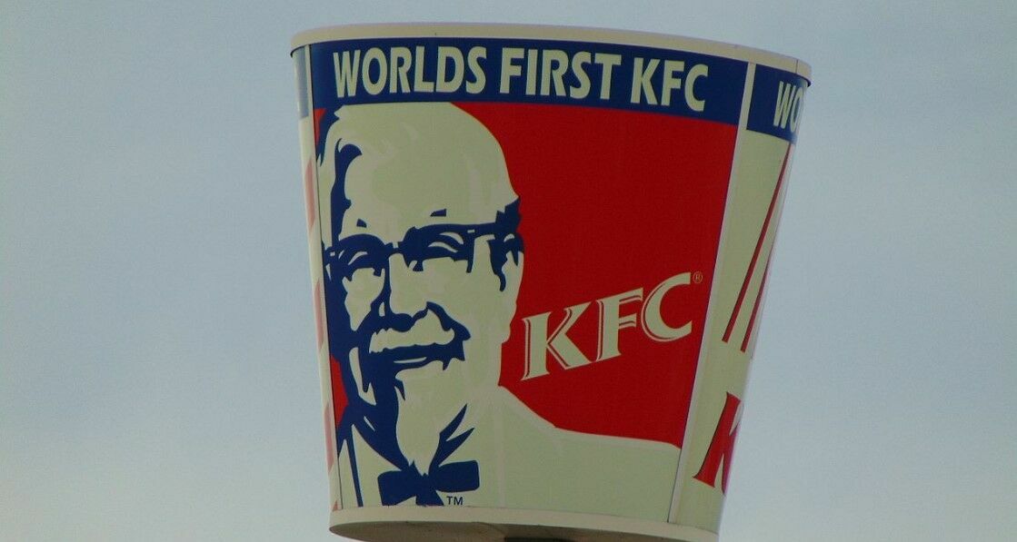 Владелец KFC ведет переговоры о продаже российского бизнеса местному оператору