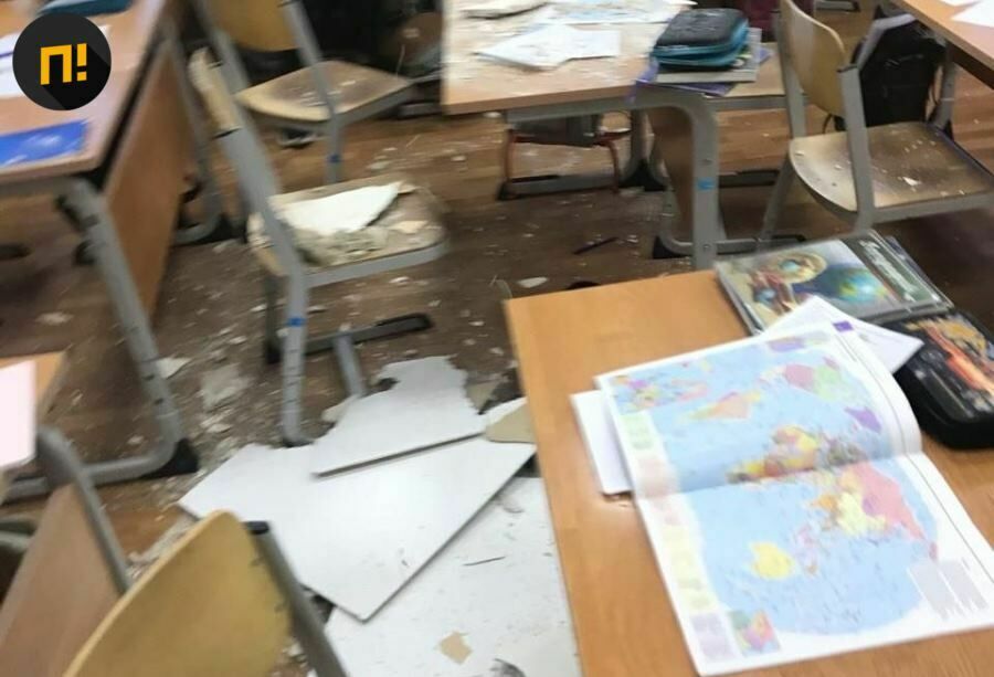 Архангельский школьник пострадал после падения потолка в классе