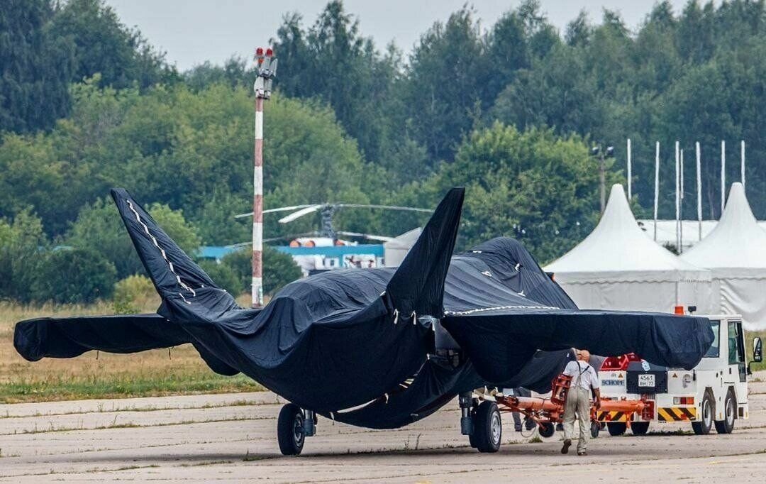 Истребитель из ниоткуда: "русский F-35" станет сенсацией МАКС-2021