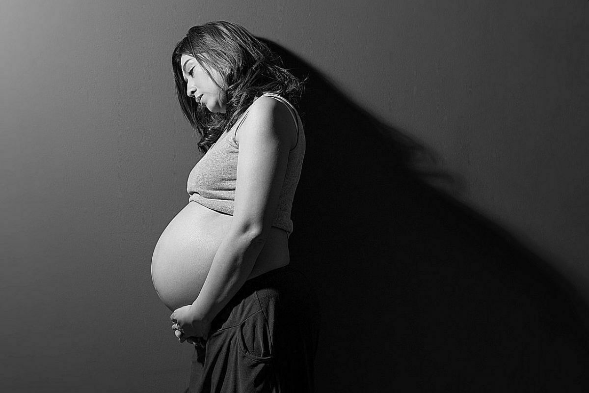 Депрессия беременной женщины повышает риск астмы у ее ребенка