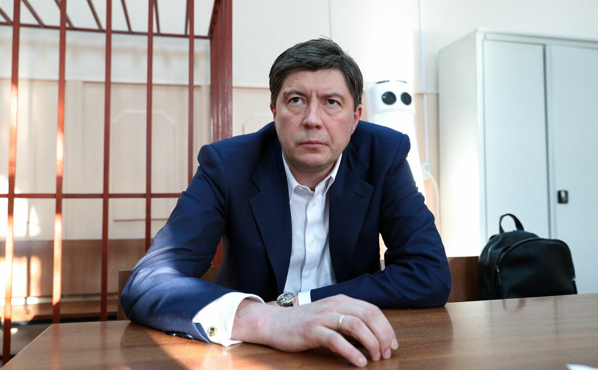 От владельца обанкротившегося банка «Югра» требуют 210,5 млрд рублей