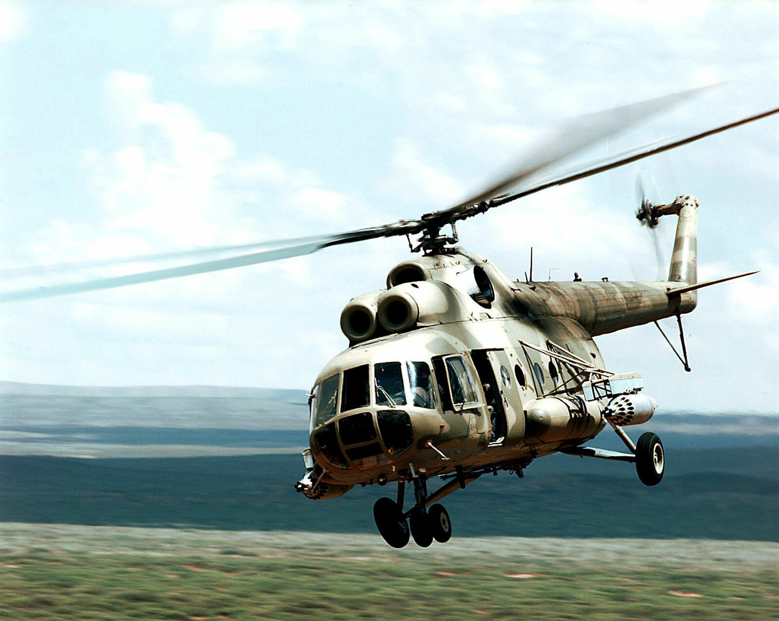 На Дальнем Востоке пропал вертолет Ми-8, на борту были минимум три человека