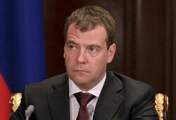 Медведев запретил спортсменам посещать «Русские дома» в Лондоне