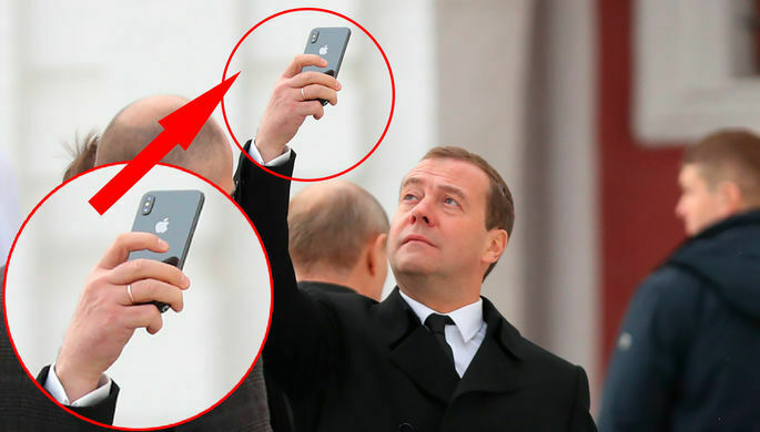 У премьера Медведева появился новейший айфон