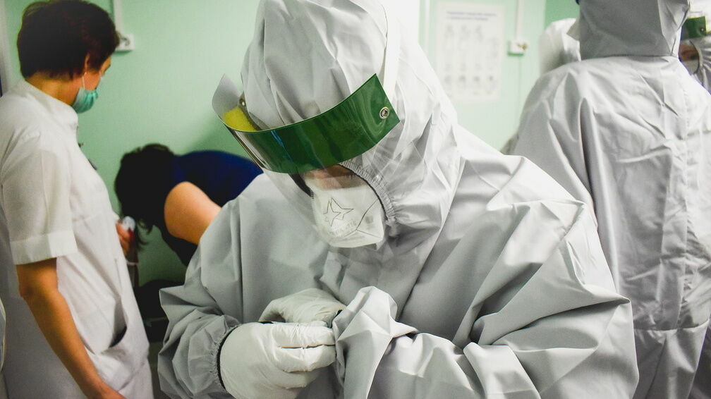 В Москве число заразившихся ковидом за сутки выросло на 80%