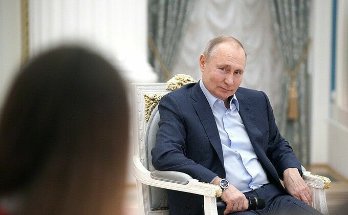 Владимир Путин назвал призывающих к самоубийствам "ублюдками и букашками"