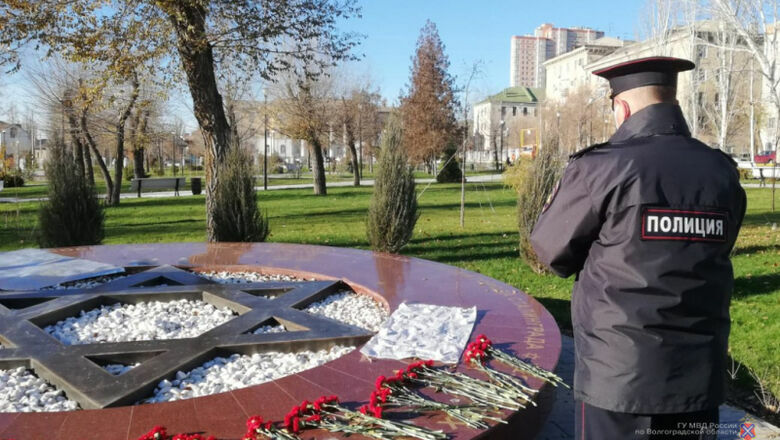 В Волгограде мемориал жертвам Холокоста осквернили через два дня после его установки