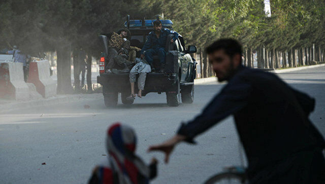 Кабул обстреляли ракетами во время выступления президента