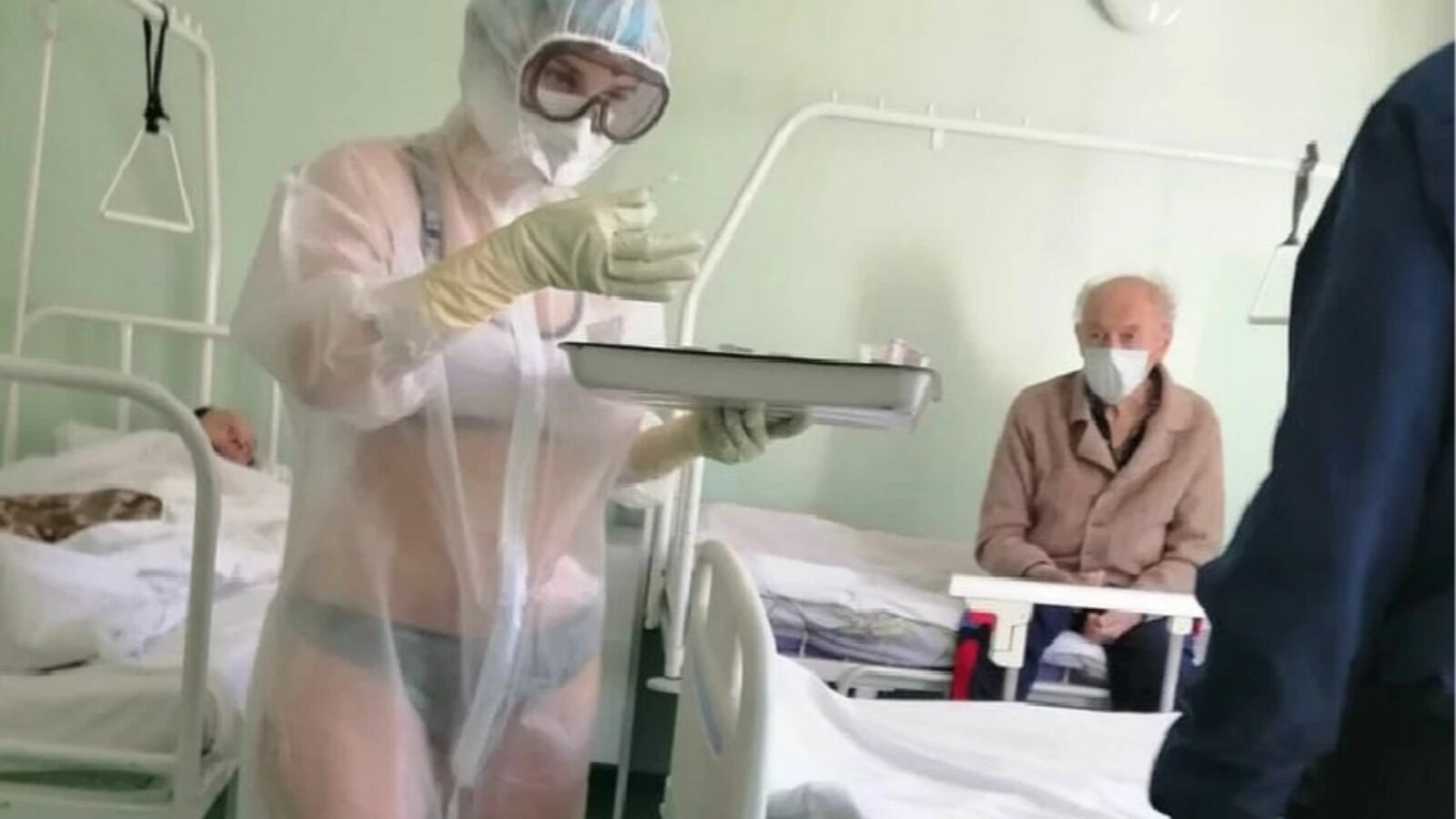«Не раздувайте из мухи слона»: профсоюз вступился за тульскую медсестру в бикини