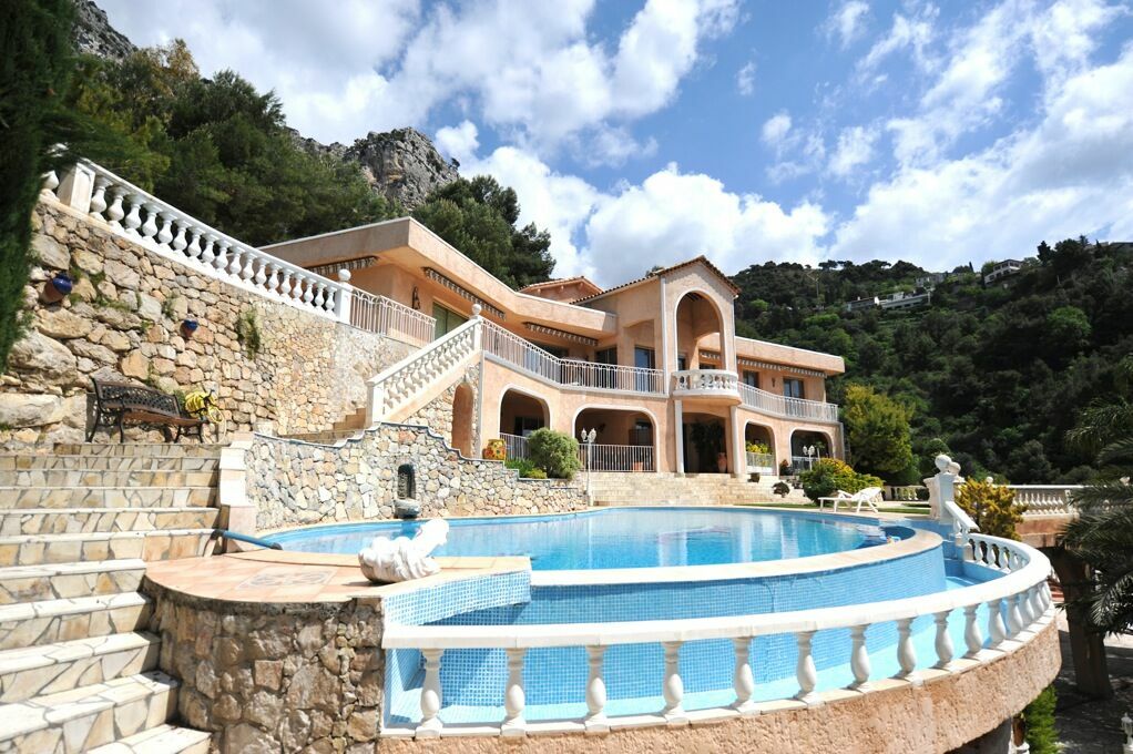 Российские богачи скупили 20% элитной недвижимости в Монако