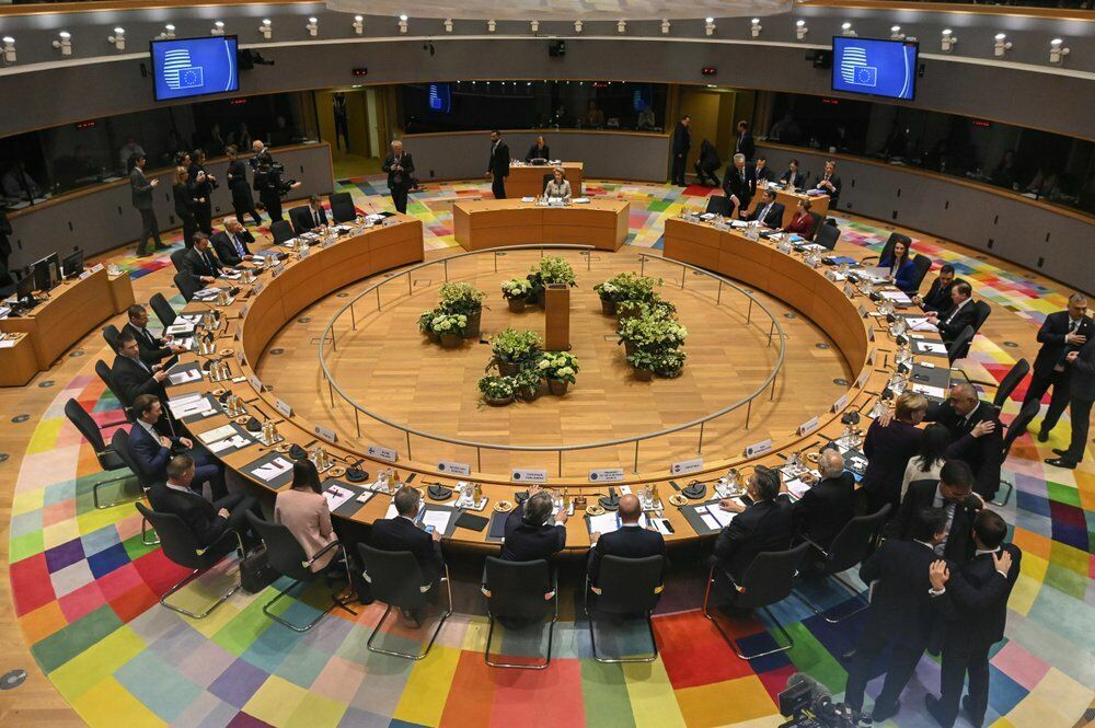 Саммит Евросоюза не смог согласовать потолок цен на газ