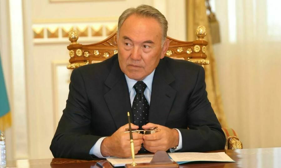 Пресс-секретарь Назарбаева опроверг фейк о его отставке