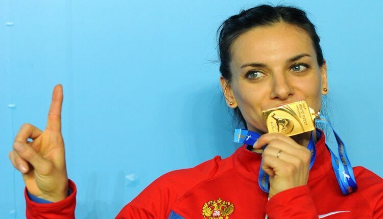 Елена Исинбаева объявит о возвращении в большой спорт