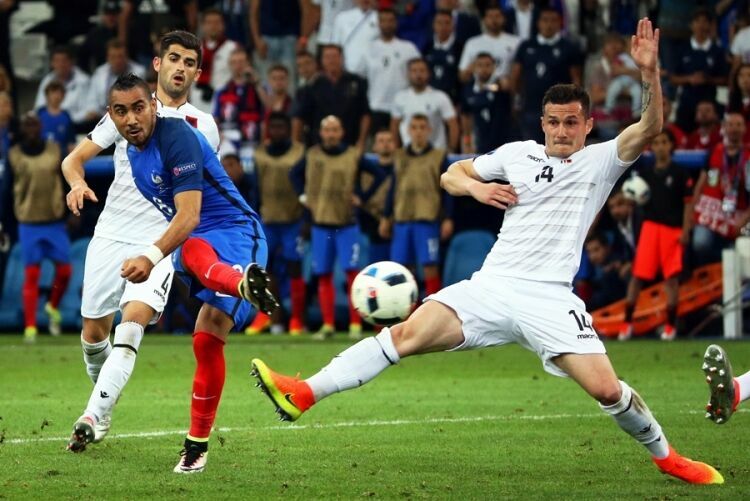 Франция дожала Албанию и первой гарантировала себе выход в плей-офф на ЧЕ