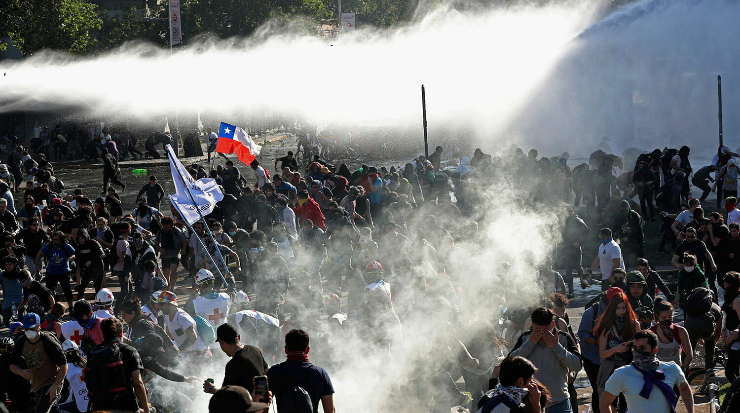 Протесты в Чили: число погибших выросло до 15 человек