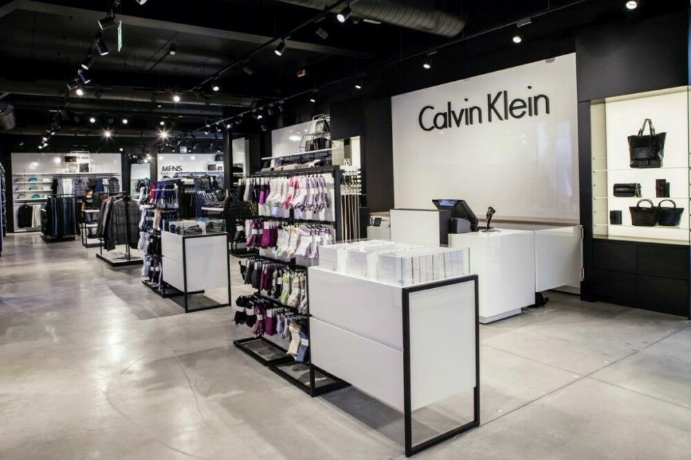 Tommy Hilfiger и Calvin Klein закроют свои магазины в России