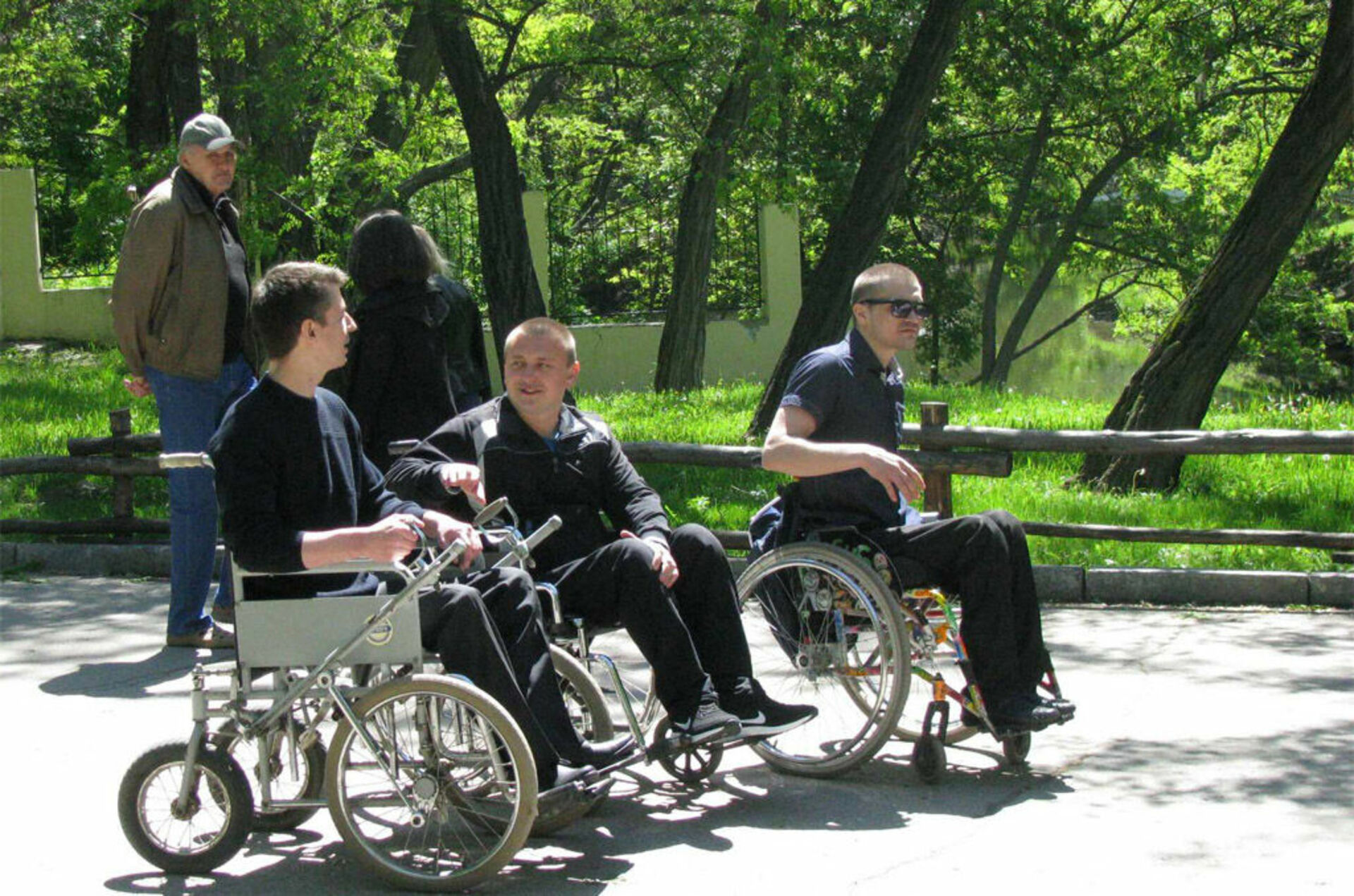 Адаптация инвалидов в обществе. Адаптация инвалидов. Инвалиды 1. Доступный парк. Комплексный центр социальной адаптации инвалидов Новосибирск.