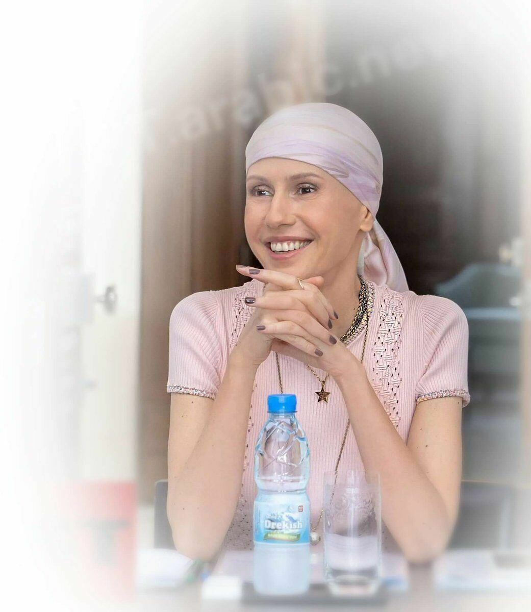 Жена президента Сирии Асма Асад появилась на публике после химиотерапии
