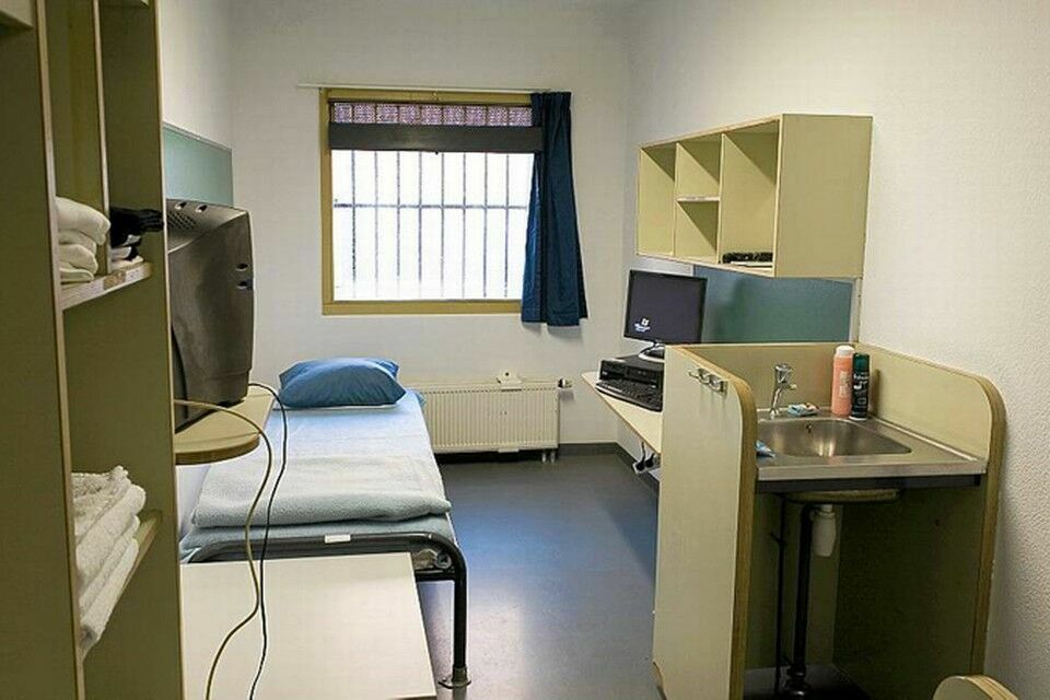 Тюремная камера в Швеции