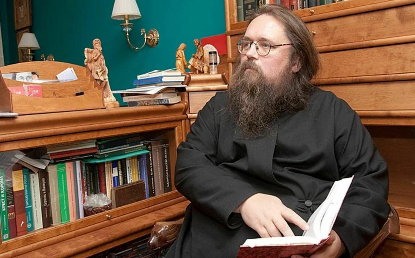 Патриарх Кирилл запретил в служении священника Андрея Кураева