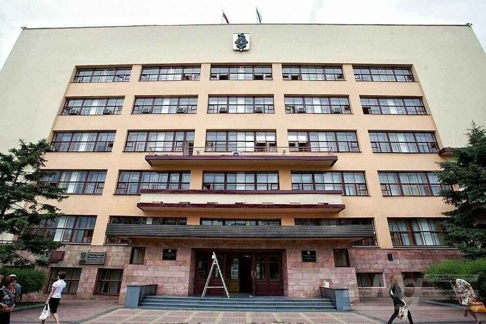 Суд арестовал двух депутатов Хабаровского края по делу о мошенничестве