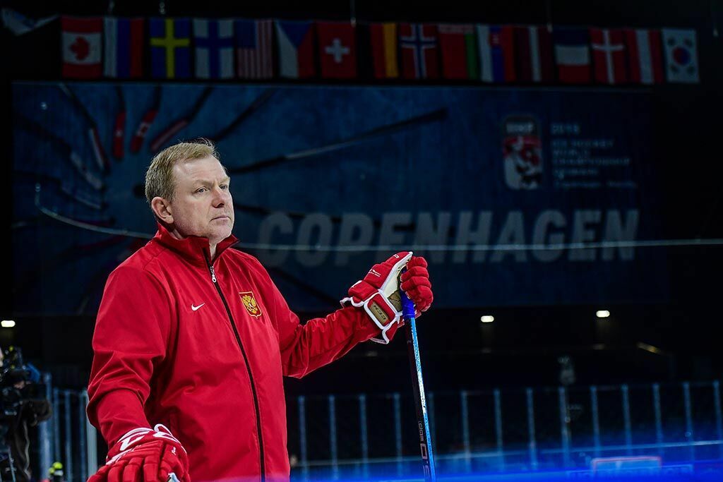 Алексей Жамнов утвержден главным тренером сборной РФ по хоккею