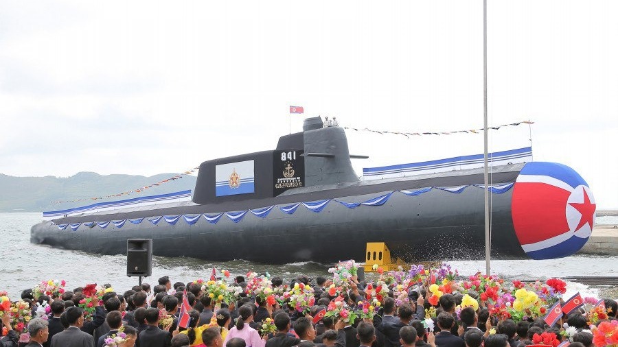 КНДР спустила на воду субмарину, способную нести ядерное оружие
