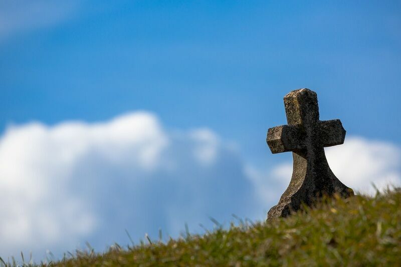 Ветерану ВОВ отказались выделить место на кладбище рядом с родителями