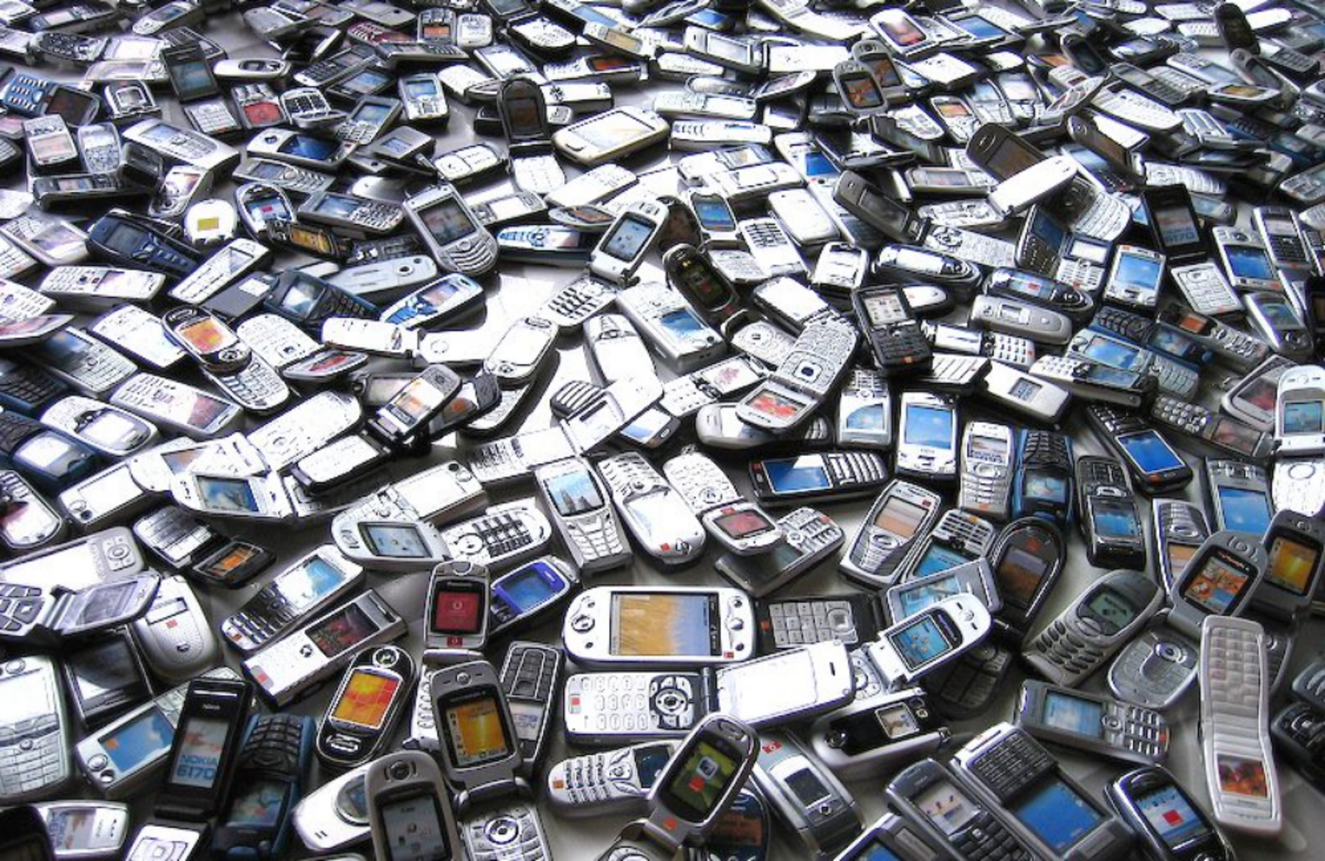 Куда сдать мобильные телефоны