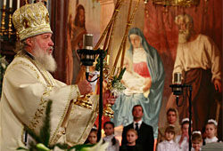 Патриарх Кирилл пожелал россиянам на Рождество «умножения радости и уврачевания болезней»