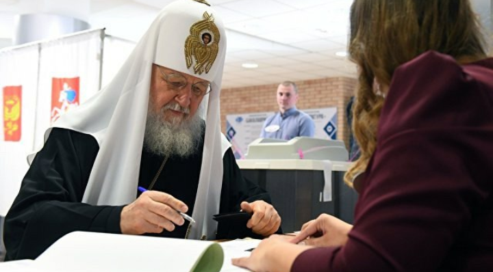 Патриарх голосует в подмосковном Одинцово
