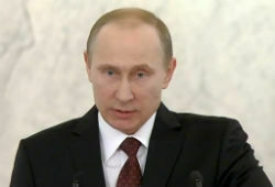 Путин разрешил корректировать Конституцию страны