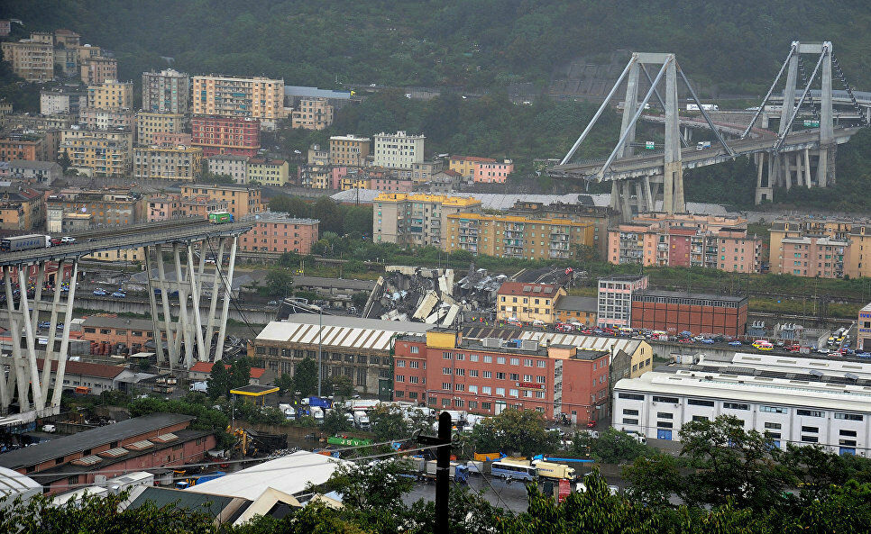 МВД Италии подтвердило гибель 35 человек при обрушении моста в Генуе