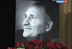 Памятник журналисту Бекетову поставят на общественные средства