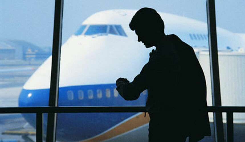 Более 300 рейсов задержали или отменили в московских аэропортах из-за снегопада