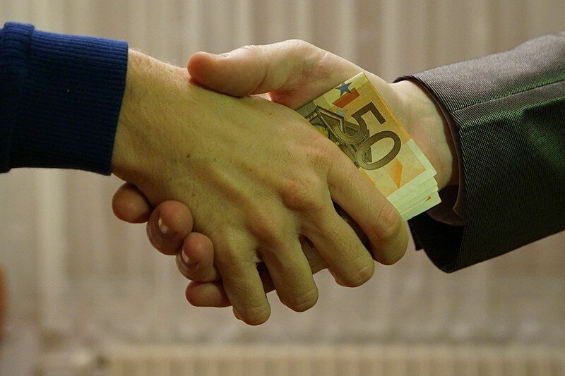 Цифра дня: ущерб от коррупции в 2018 году составил 65,7 млрд рублей