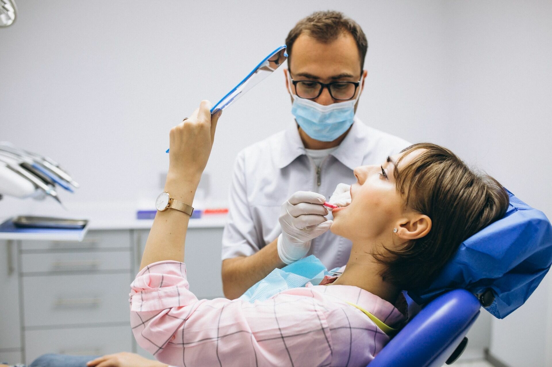 Откуда стоматологи будут брать материалы для работы?
