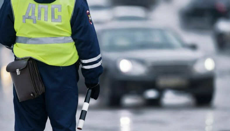 В Иркутске пьяный водитель сбил восемь сотрудников ГИБДД