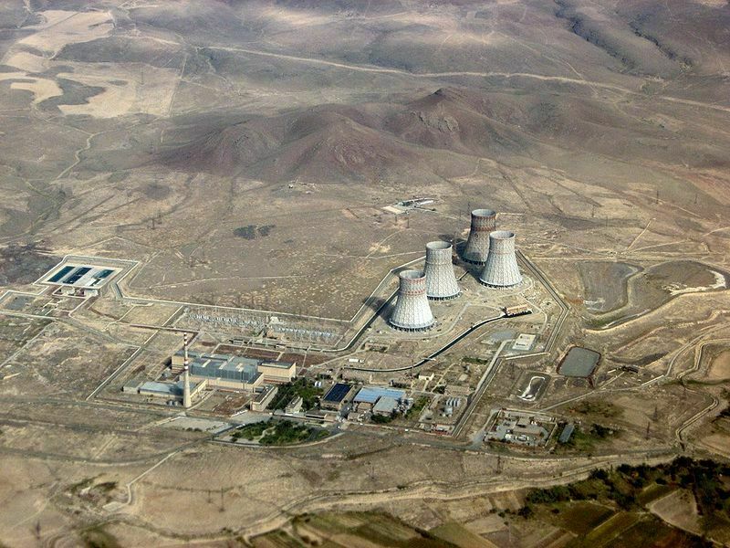 Военные Азербайджана пригрозили Армении ракетным ударом по АЭС