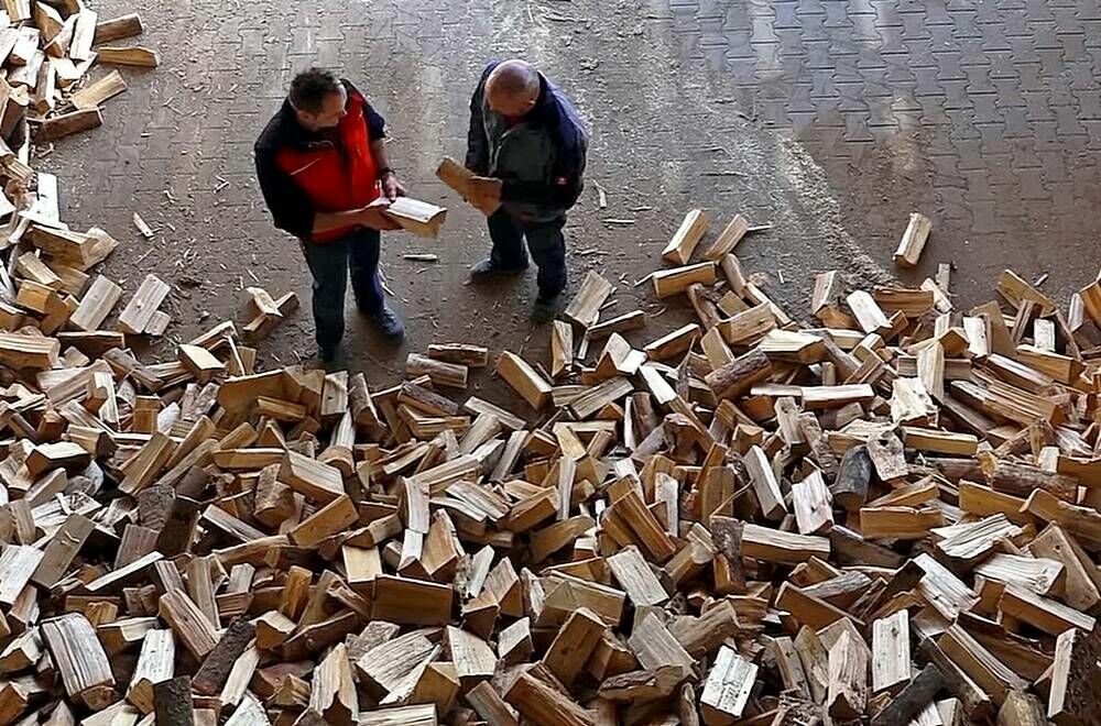 В Германии дрова подорожали более чем на 85%
