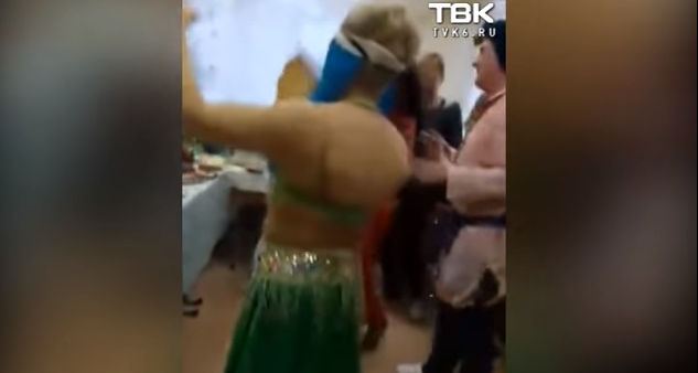 В Красноярске врач уволилась из-за видео с танцем живота