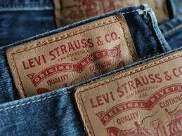 Производитель одежды Levi Strauss&Co приостановил работу в России