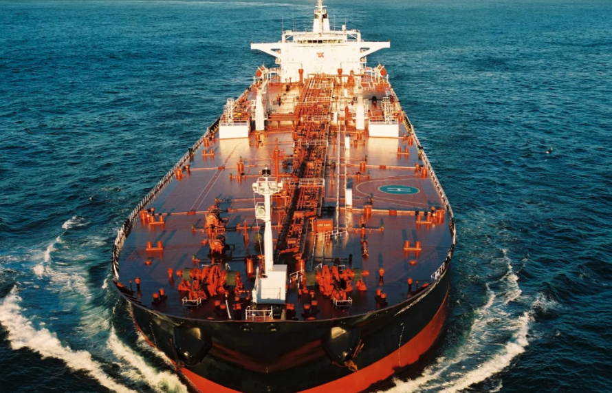 Активисты Greenpeace пытались не пустить в британский порт танкер с российской нефтью