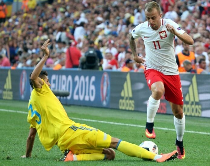 Немцы и поляки обыграли соперников с минимальным счетом и вышли в плей-офф