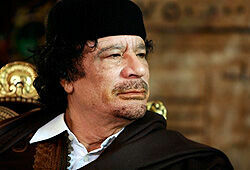 Каддафи сыграл с Илюмжиновым в шахматы и заявил, что не покинет Ливию