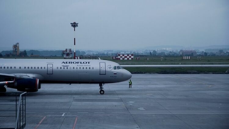 Самолет с российской делегацией сломался по пути в Перу