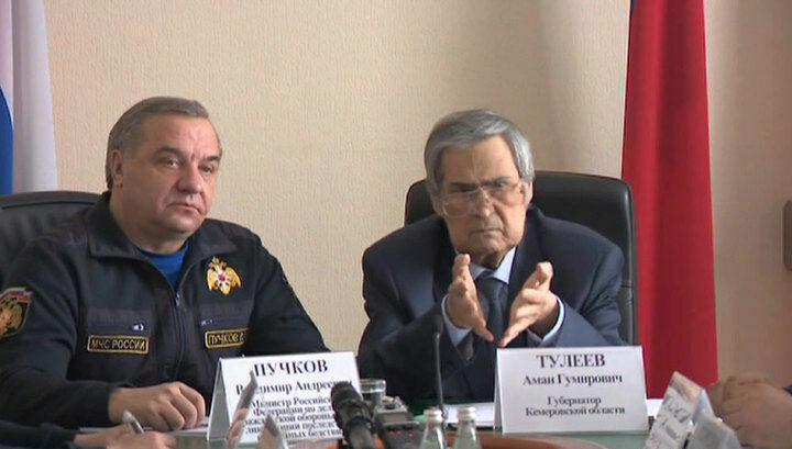 Тулеев лично встретится с родственниками жертв пожара в Кемерово